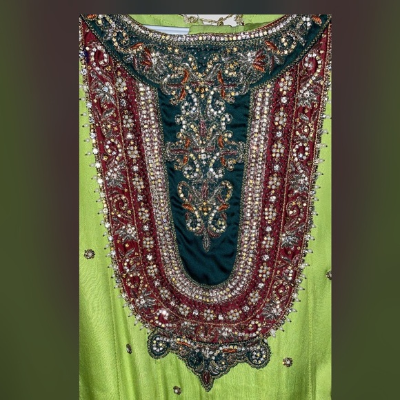 Lime green fancy Pakistani/Indian shalwar kameez. Party/wedding wear - Picture 2 of 3